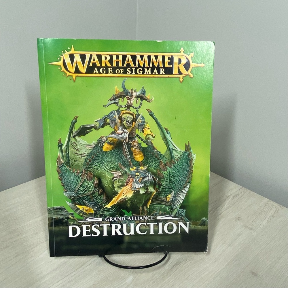 Warhammer: Age of Sigmar: Grand Alliance:  Distruction (2016, Paperback) RPG